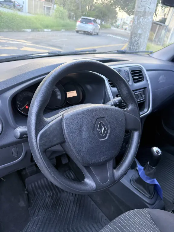 RENAULT Logan - Foto