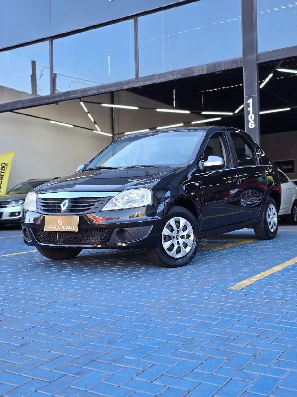 RENAULT Logan