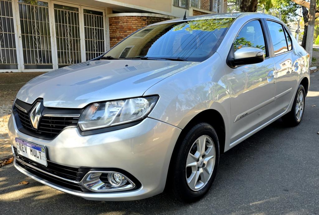 RENAULT Logan - Foto