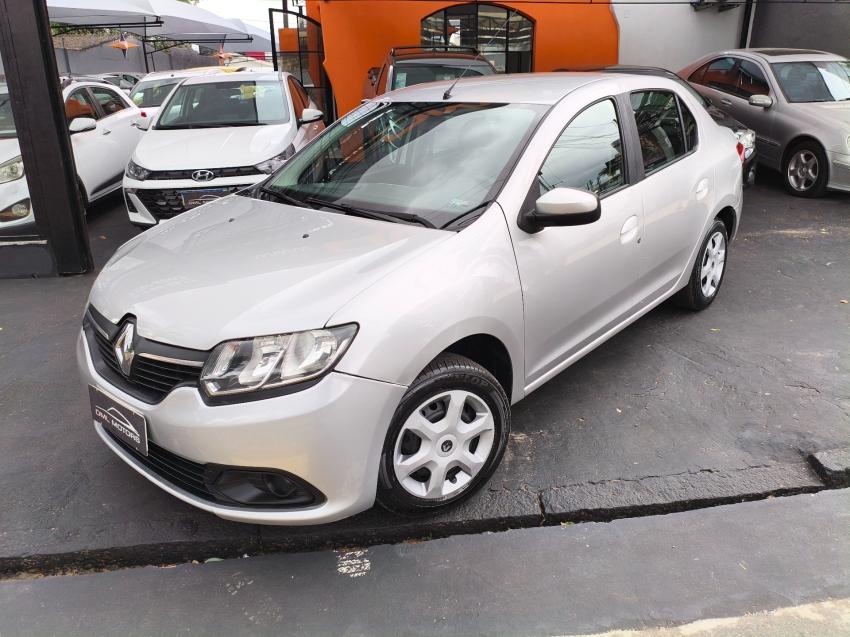 RENAULT Logan - Foto