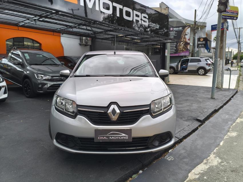 RENAULT Logan - Foto