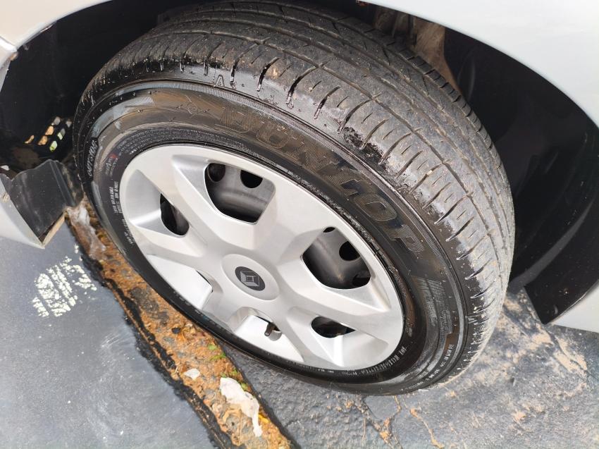 RENAULT Logan - Foto