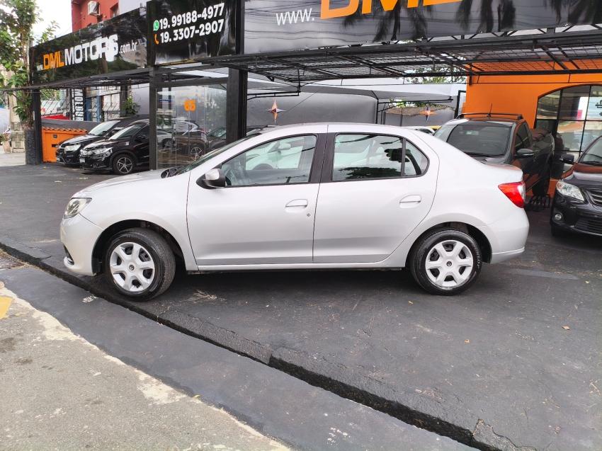 RENAULT Logan - Foto