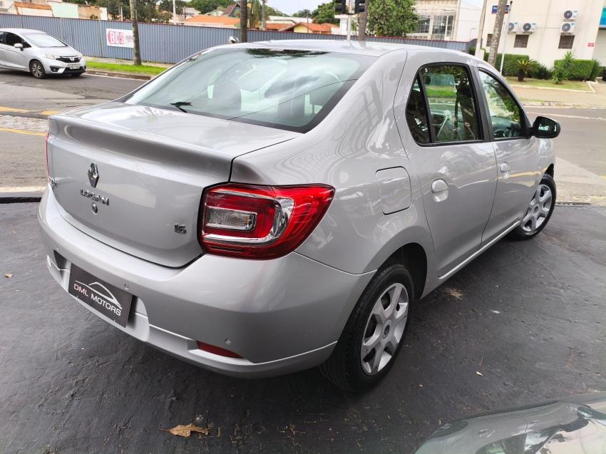 RENAULT Logan - Foto