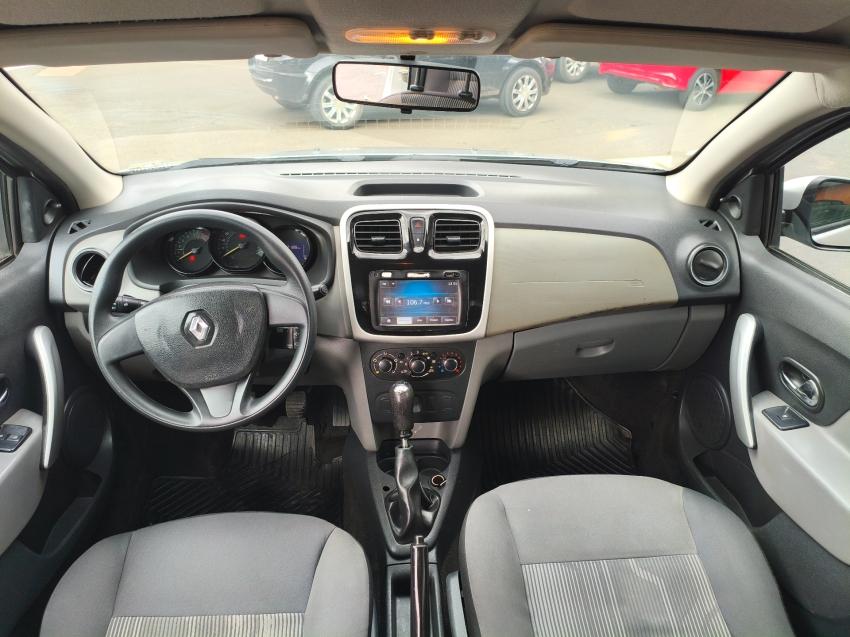 RENAULT Logan - Foto