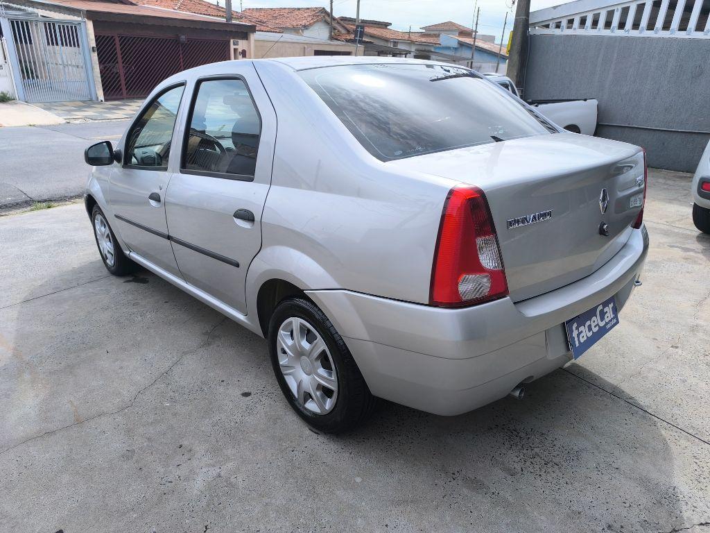 RENAULT Logan - Foto