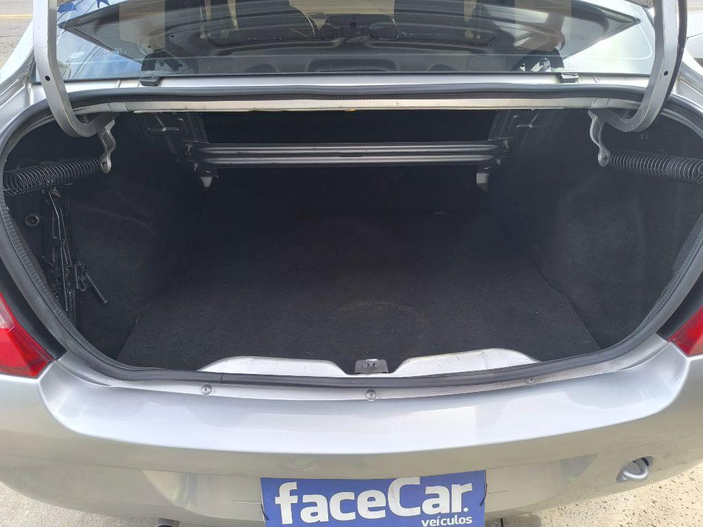 RENAULT Logan - Foto