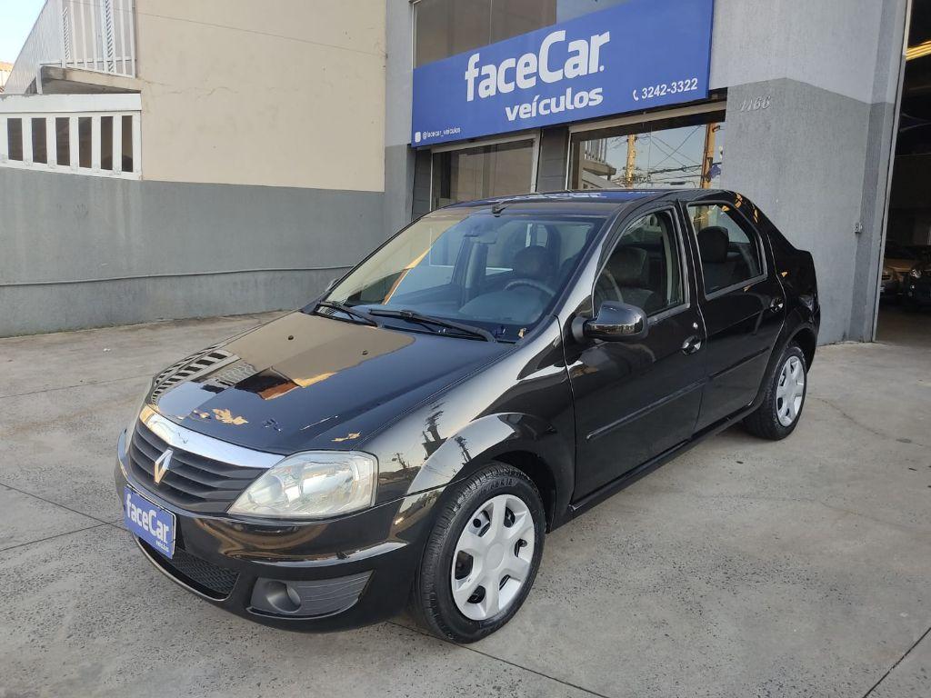 RENAULT Logan