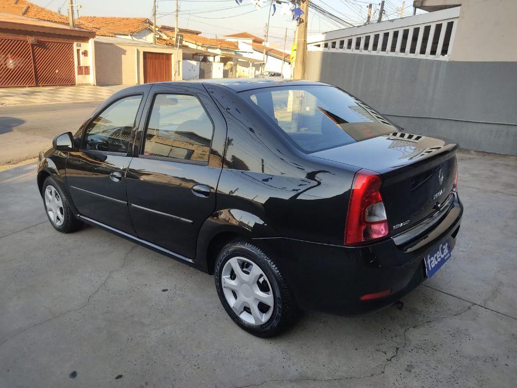 RENAULT Logan - Foto