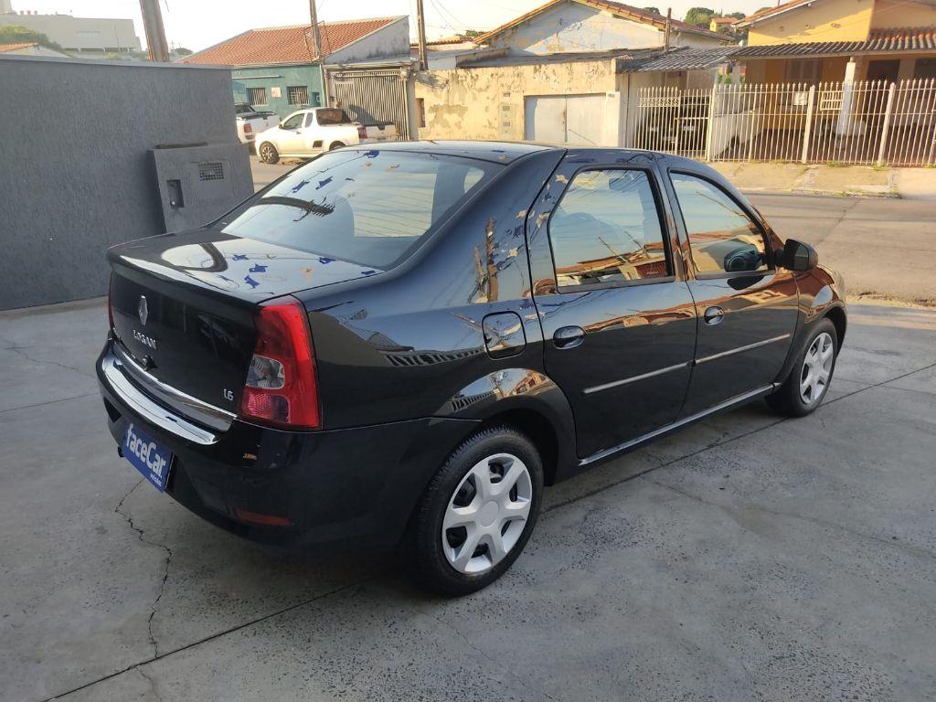 RENAULT Logan - Foto