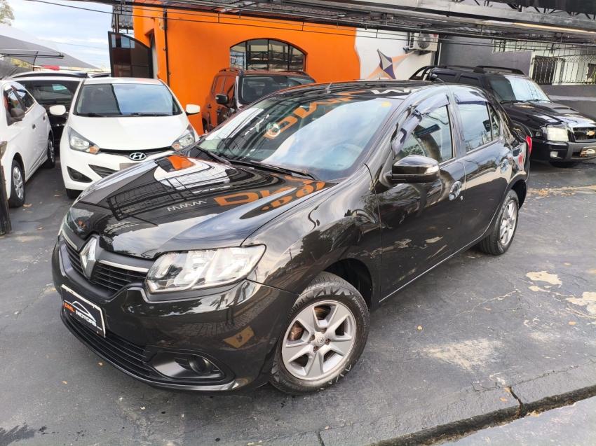 RENAULT Logan - Foto