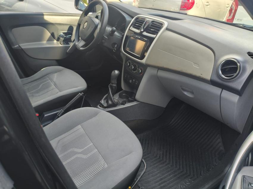 RENAULT Logan - Foto