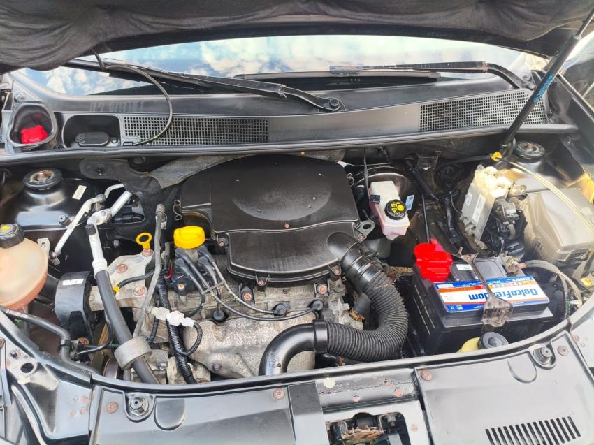 RENAULT Logan - Foto