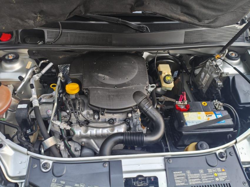RENAULT Logan - Foto