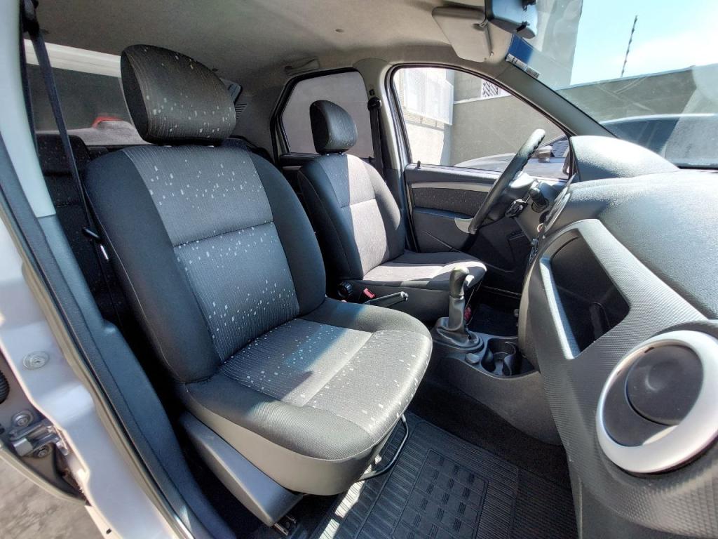RENAULT Logan - Foto