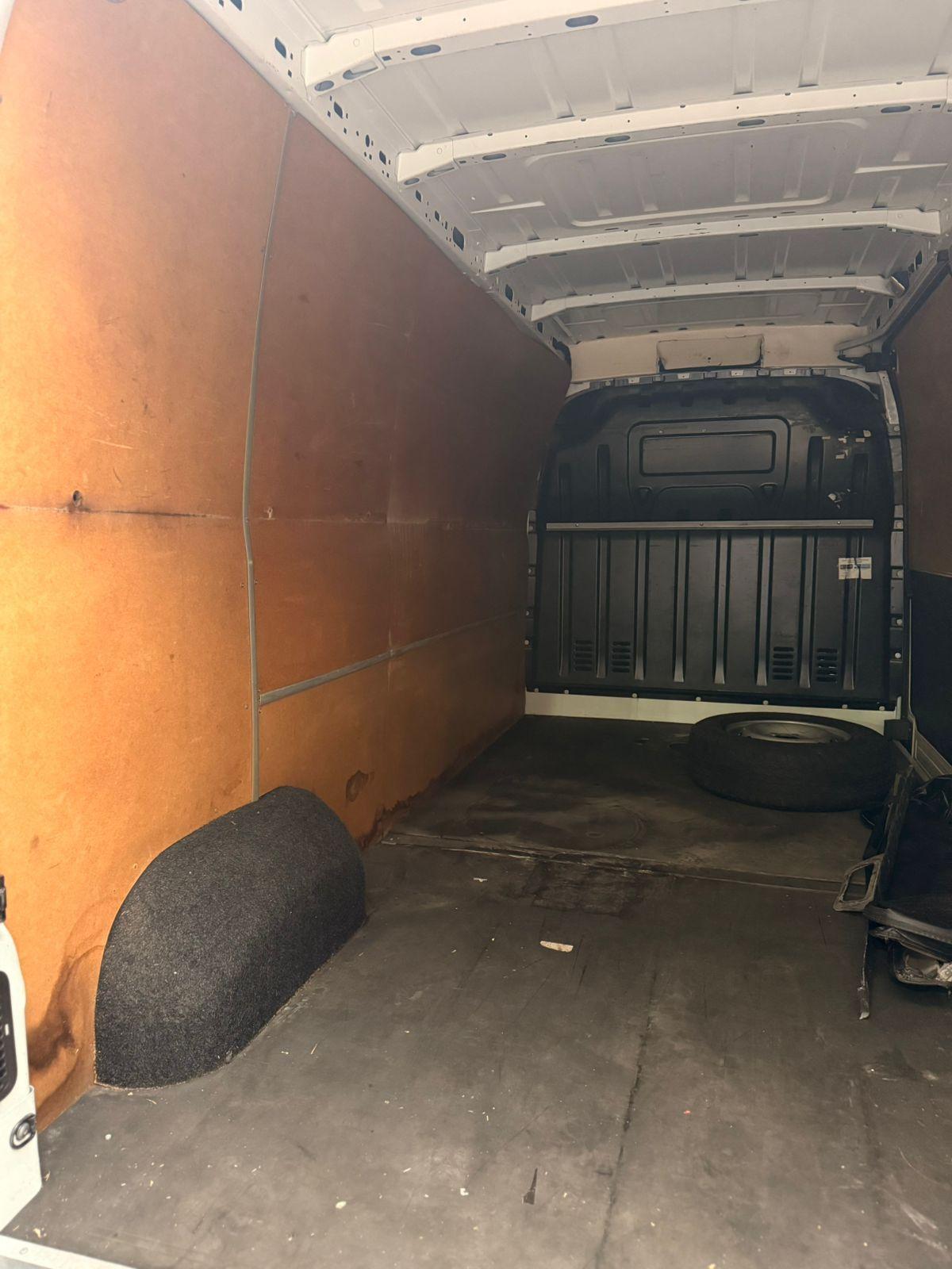 RENAULT Master - Miniatura