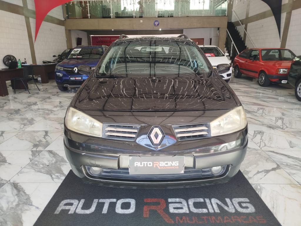 RENAULT Megane Grand Tour - Foto