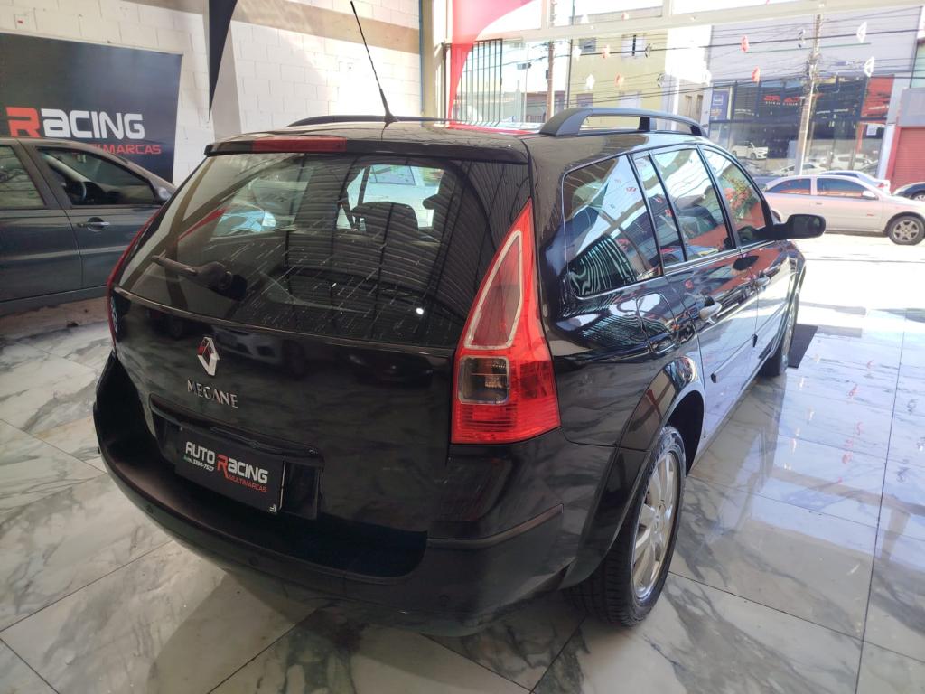 RENAULT Megane Grand Tour - Foto