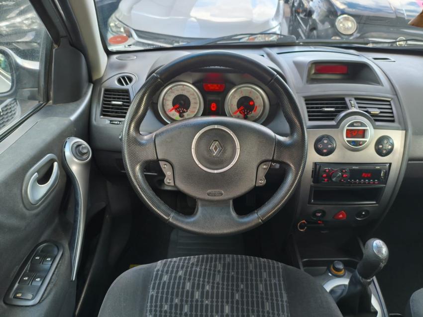 RENAULT Megane Grand Tour - Foto