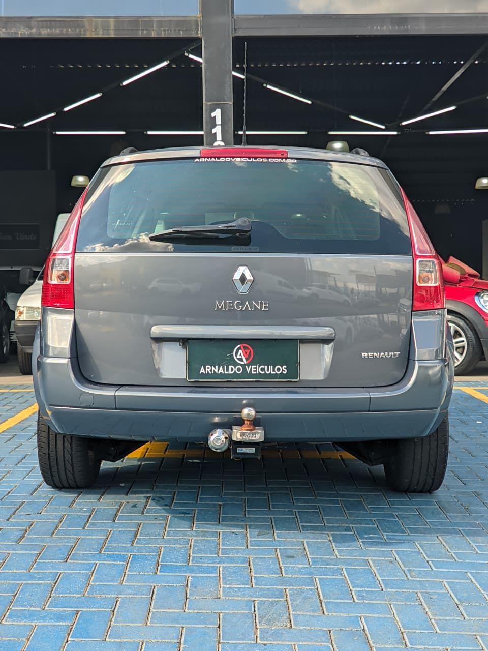 RENAULT Megane Grand Tour - Foto