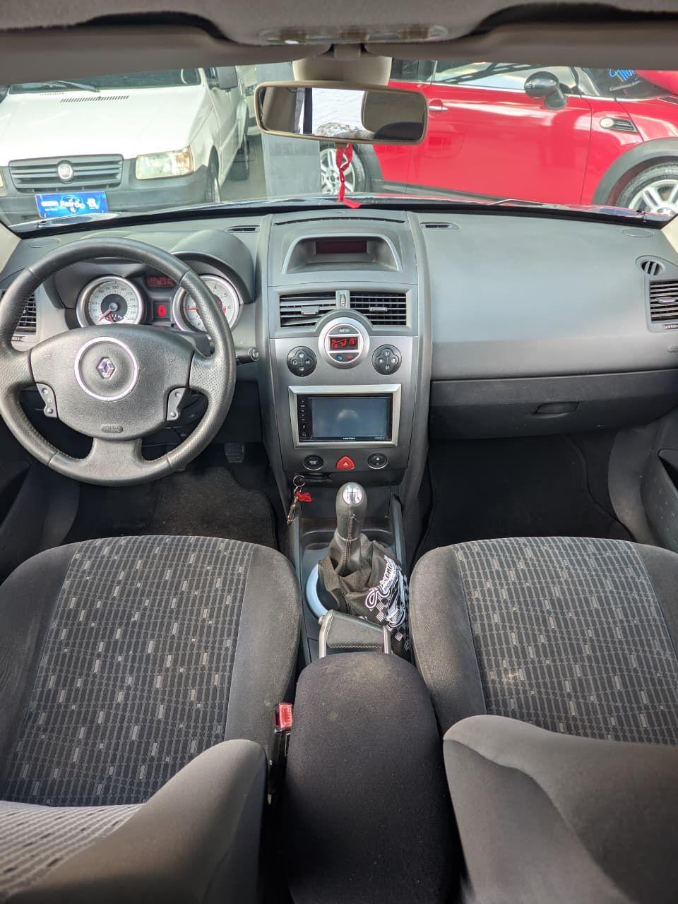 RENAULT Megane Grand Tour - Foto