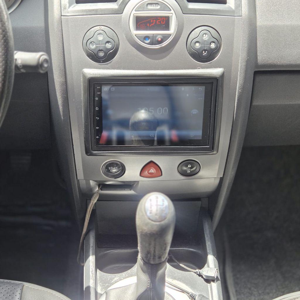 RENAULT Megane Grand Tour - Foto