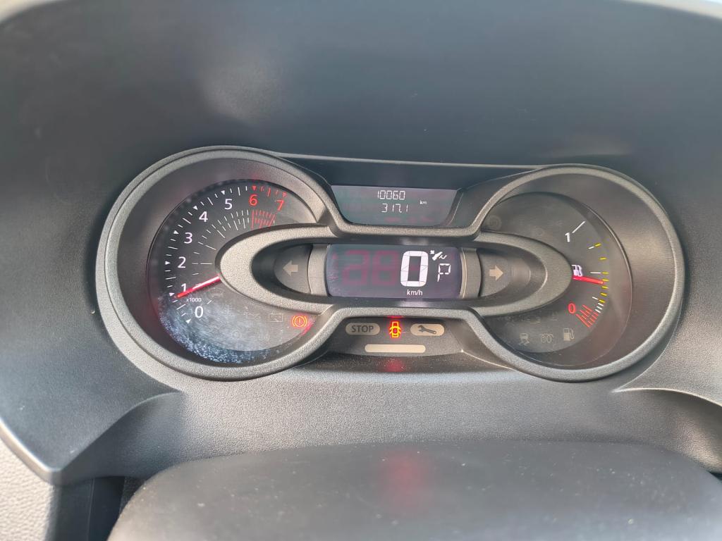 RENAULT Oroch - Miniatura