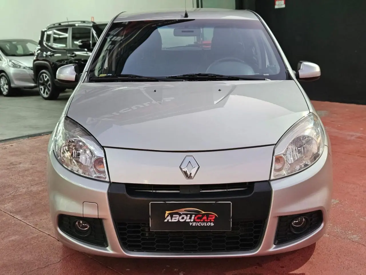 RENAULT Sandero - Foto