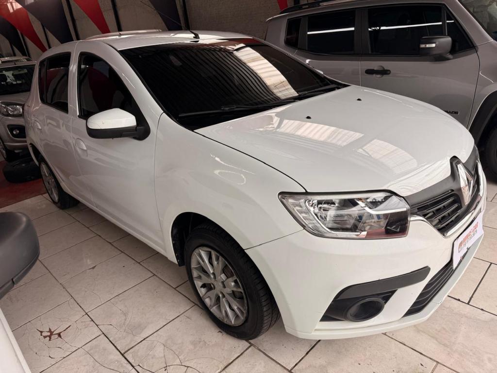 RENAULT Sandero - Foto