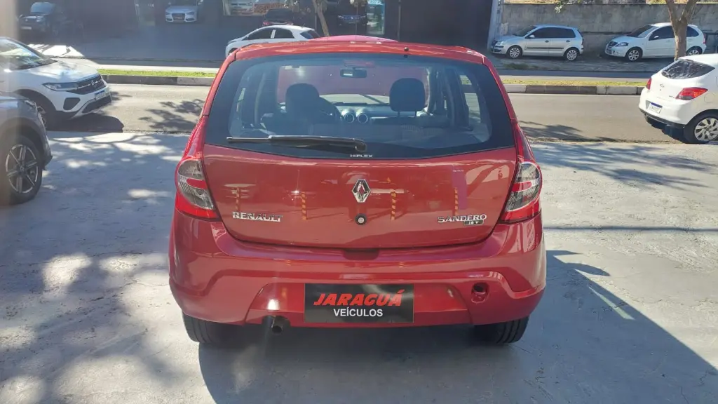 RENAULT Sandero - Foto