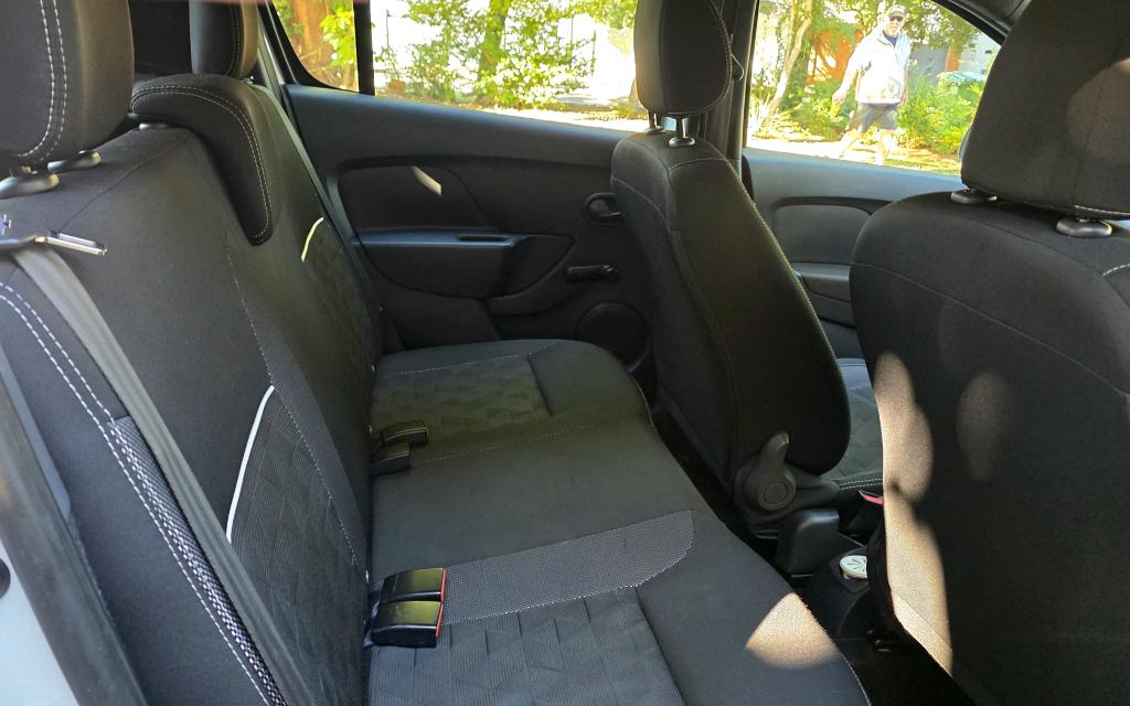 RENAULT Sandero - Foto
