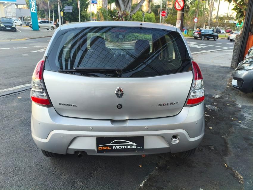 RENAULT Sandero - Foto