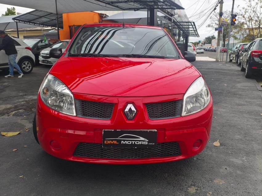 RENAULT Sandero - Foto