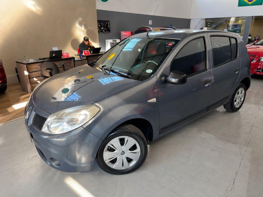 RENAULT Sandero - Foto
