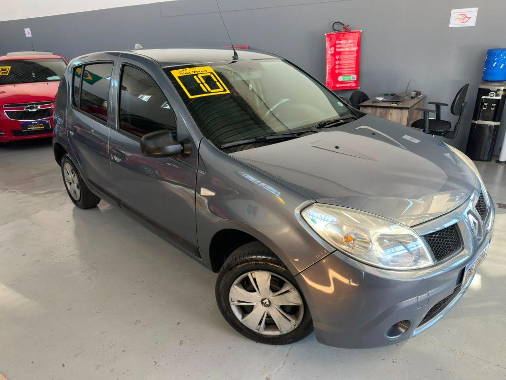RENAULT Sandero - Foto