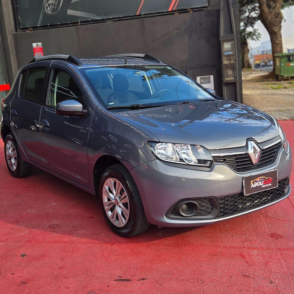 RENAULT Sandero - Foto