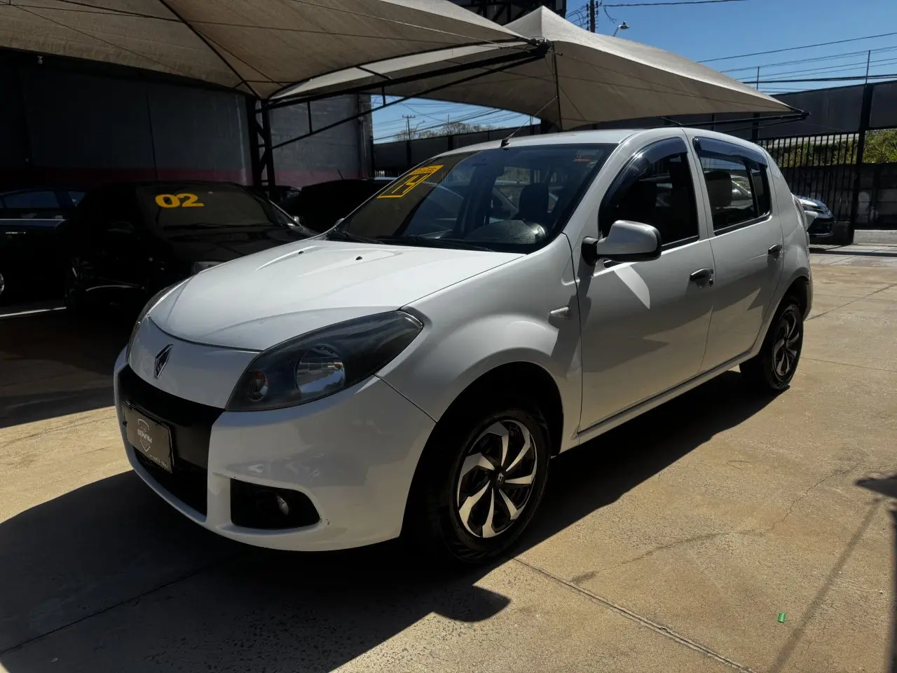 RENAULT Sandero - Foto
