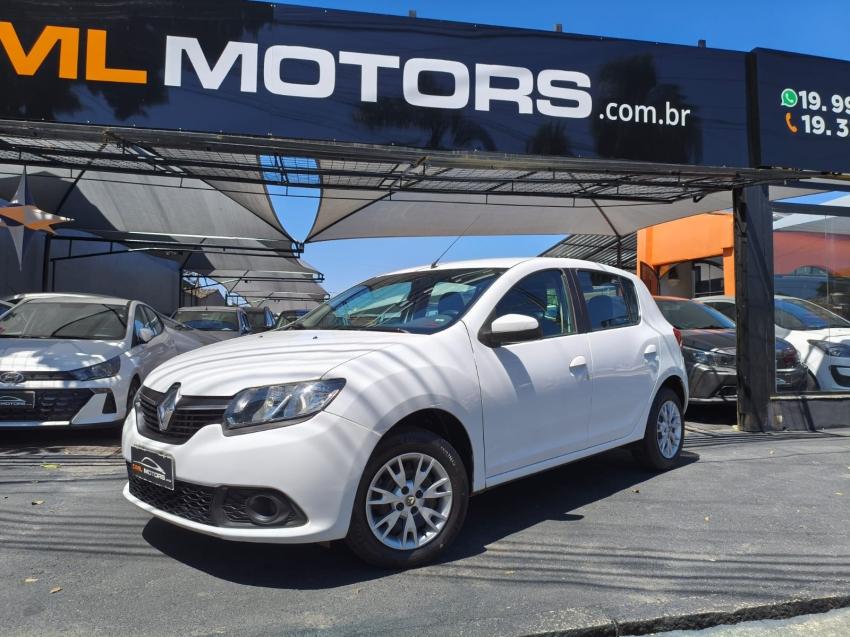 RENAULT Sandero - Foto