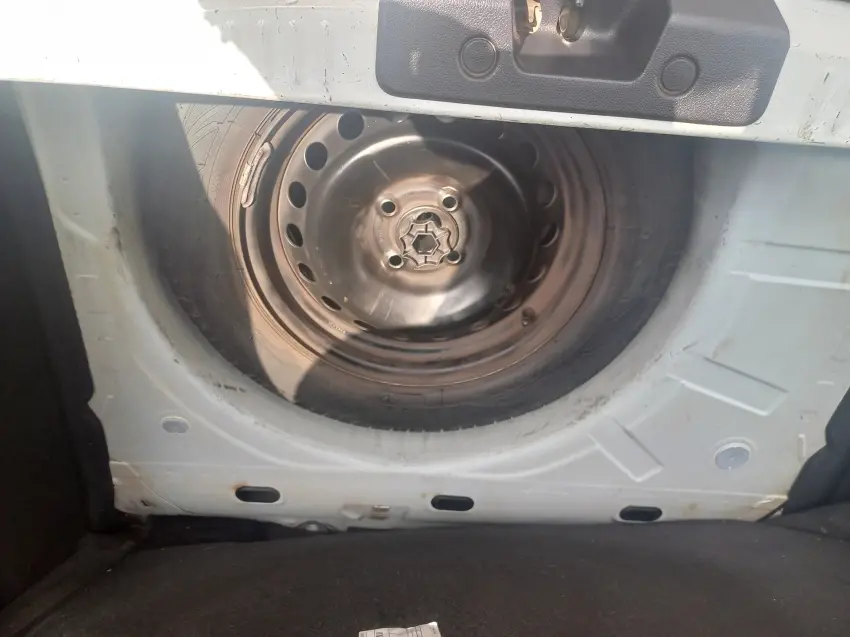 RENAULT Sandero - Foto