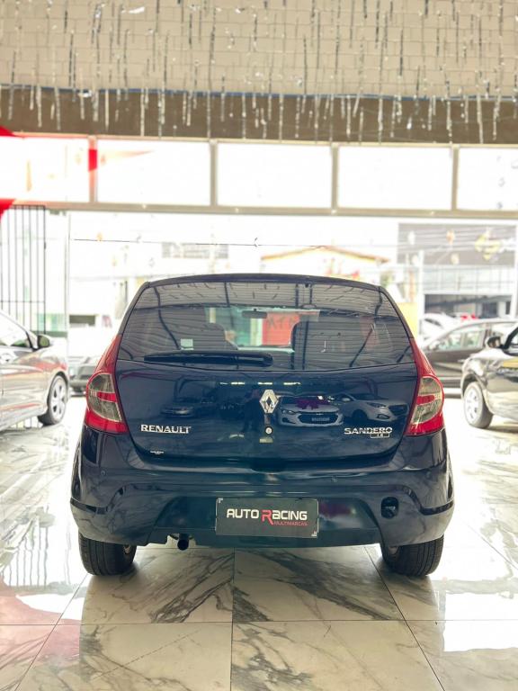 RENAULT Sandero - Foto