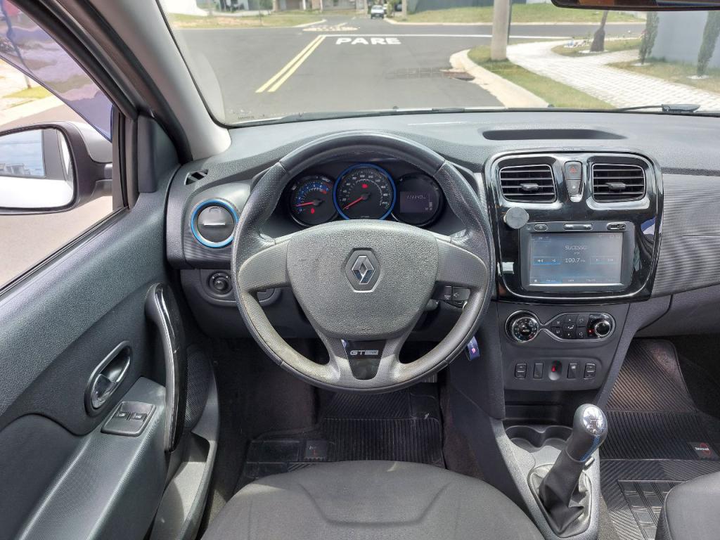 RENAULT Sandero - Foto