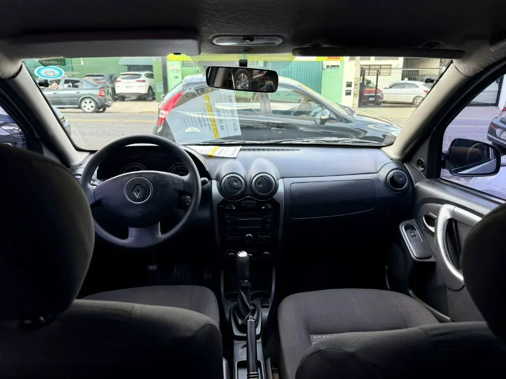 RENAULT Sandero - Foto