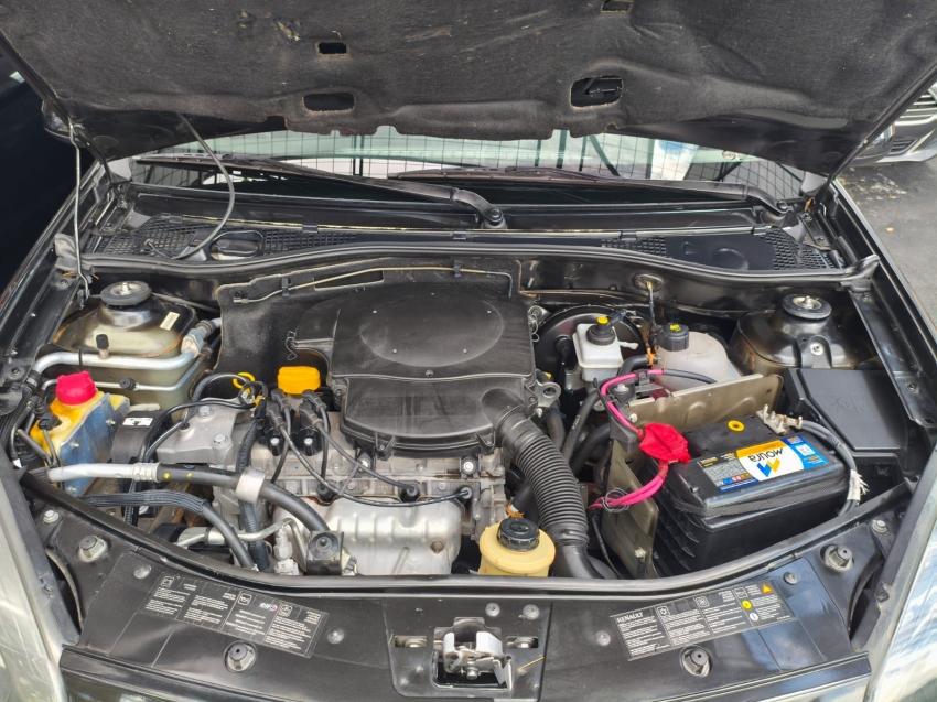 RENAULT Sandero - Foto