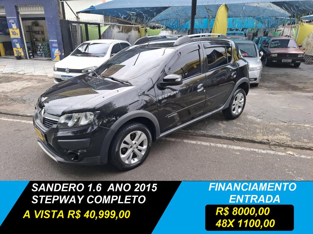 RENAULT Sandero - Foto