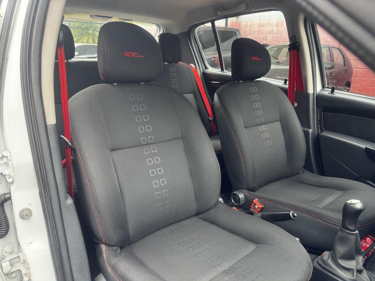 RENAULT Sandero - Foto