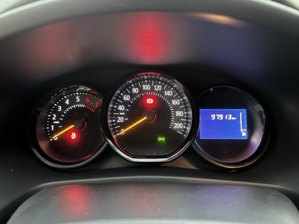 RENAULT Sandero - Foto