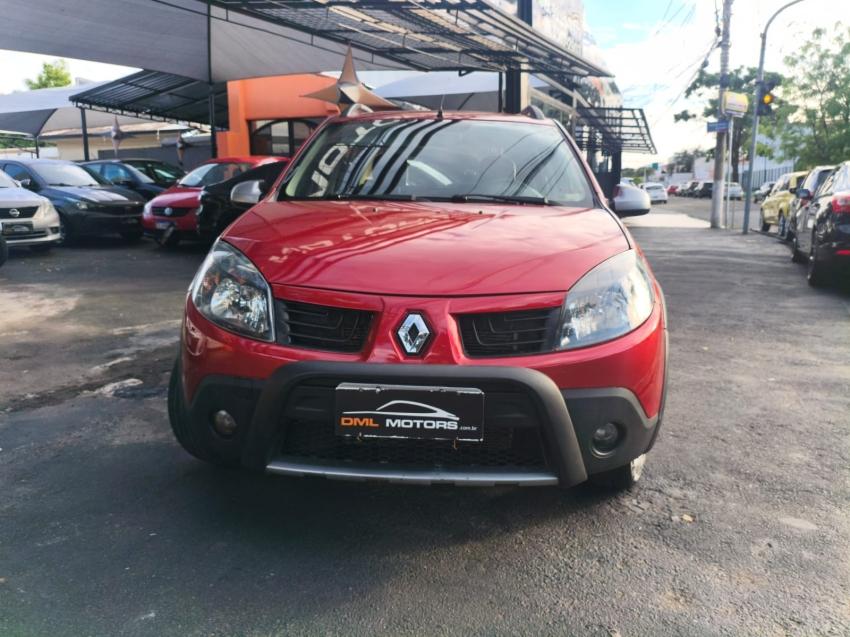 RENAULT Sandero - Foto