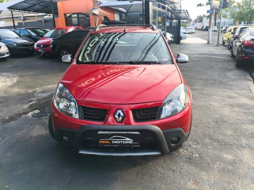 RENAULT Sandero - Foto