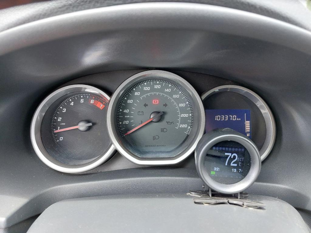 RENAULT Sandero - Foto