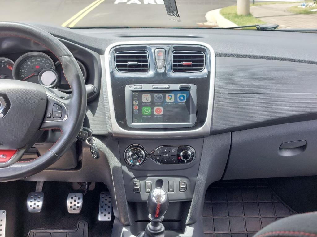 RENAULT Sandero - Foto